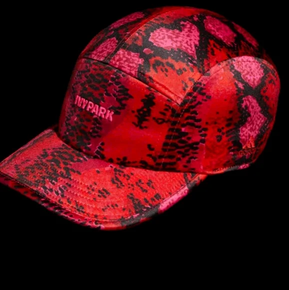 ADIDAS x IVY PARK/Ivy Heart  Printed Satin Panel Cap Welcome to IVY HEART | adidas x IVY PARK Now Available – Feature main image 4